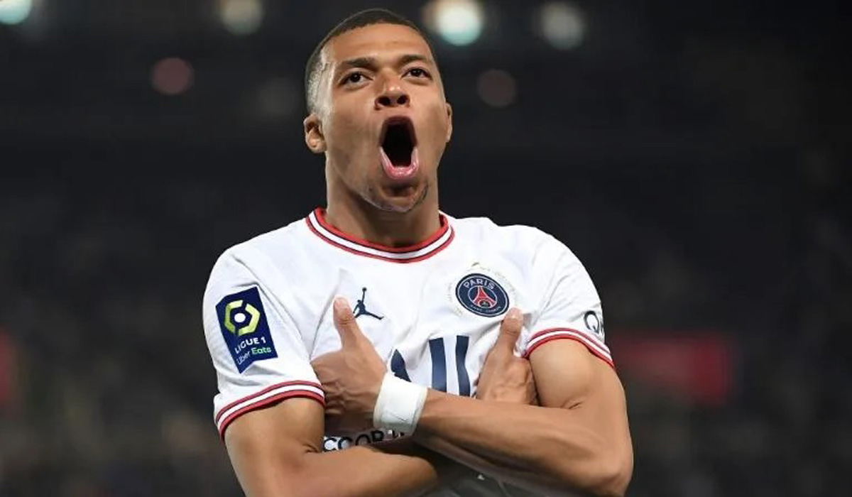 Mbappe chooses to stay at PSG in Real Madrid snub